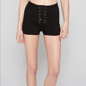 amuse society daisy chain shorts never worn 25